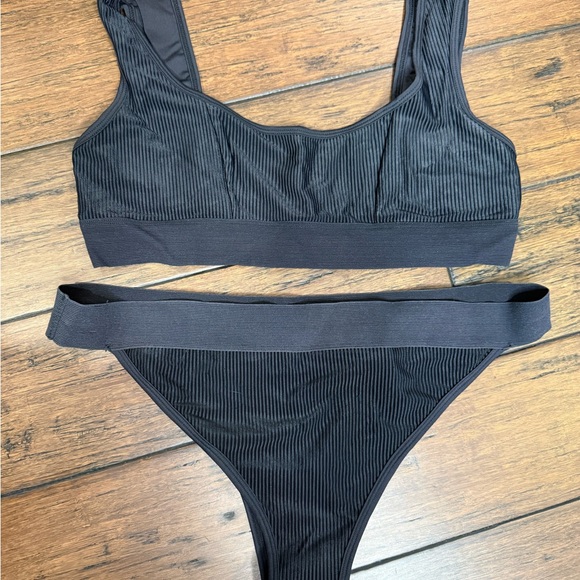 Frankie's Bikinis Black Ribbed Bikini Set Connor Top L Sara Bottom XL - Picture 4 of 7
